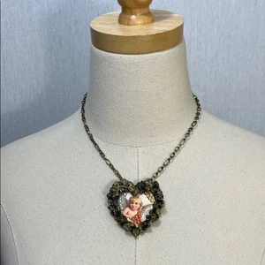 Artisan made Heart Angel Pendant Necklace Vintage Design Mixed Media  Assemblage - Bild 1 von 8