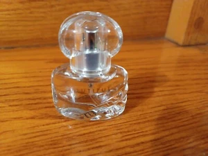 New Estee Lauder Beautiful Magnolia Eau De PARFUM, Travel Size Spray .14oz/4ml - Picture 1 of 4