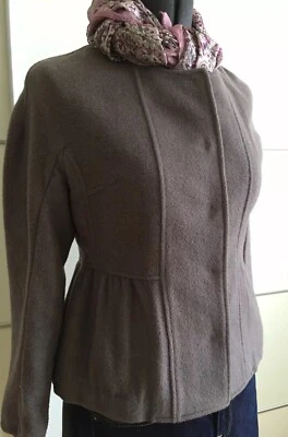 Silvian Heach kurze Wolljacke  mit Schösschen in S / 36 Jacke - Bild 1 von 4