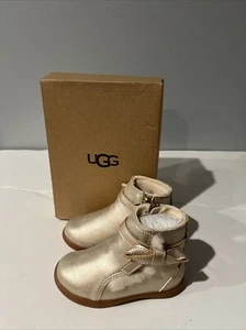Kinder UGG Libbie Metallic Stiefel Größe 7 - Bild 1 von 5