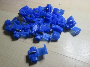 Lot of (25) 3M Scotchlok Blue IDC Tap Connector 18-14 AWG #E64AB - Picture 1 of 7
