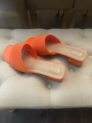 Sandalias de punta cuadrada naranja Foto 1 de 4