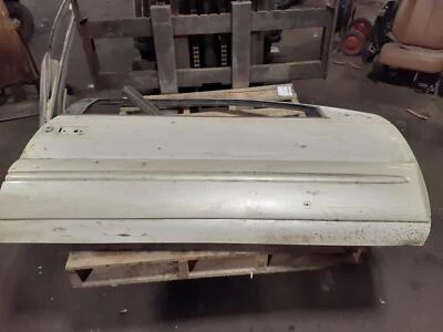 Used Front Right Door fits: 1997 Ford Thunderbird Front Right Grade A - Изображение 1 из 4