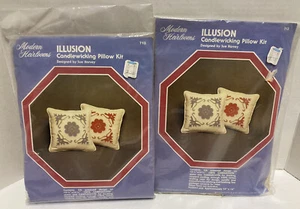 2 Vintage 1983 Modern Heirlooms Illusion Candlewicking Needlecraft Pillow Kit #713 - Bild 1 von 4