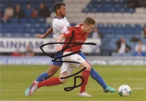FOTO DE ACCIÓN 6x4 firmada por Jacob Mellis + certificado de autenticidad - Imagen 1 de 1