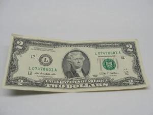 2009 TWO DOLLAR NOTE WITH A UNIUE SERIAL NUMBER Z2439 - Picture 1 of 3
