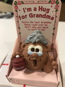 "I'm a Hug For Grandma" - The Hug Factory Collectible Figure NIP - Picture 1 of 6