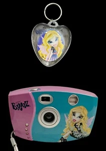 Cámara fotográfica y llavero Bratz vintage MGA entretenimiento coleccionable años 2000 Y2K - Imagen 1 de 15