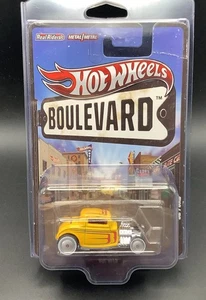 Hot Wheels 2012 Boulevard Big Hits 32 Ford gelb Real Riders Metall/Metall - Bild 1 von 2