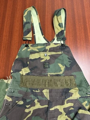 Pointer Brand Camouflage Hunting Briar proof Overalls Bibs Men’s M Button Fly - Image 1 of 4