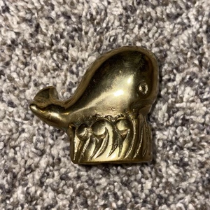 Affilamatite balena in ottone vintage 2" - Foto 1 di 6