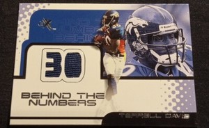 2001 TERRELL DAVIS FLEER E-X EX BEHIND THE NUMBERS GAME WORN JERSEY #135/770