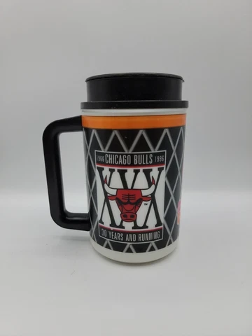 1996 Chicago Bulls Dunkin Donuts Thermo Mug 96 Championship Vintage Cover