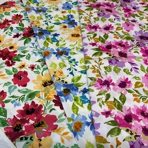Bold Tropical Floral Cotton Poplin dress Fabric Sold by the meter M1907 - Picture 1 of 12
