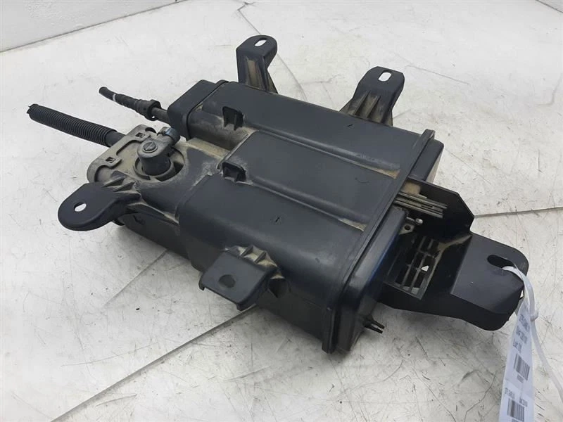 10 11 12 13 14 15 16 17 Chevrolet Equinox bote de vapor de combustible 23156464 Foto 1 de 4