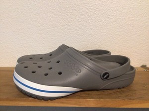 mens gray crocs size 11