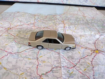 MERCEDES 300 CE Doré  GAMA 1168  1/43 - Photo 1/2