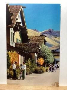 Challenger Inn: Sun Valley, ID - Vintage Postcard - Picture 1 of 3