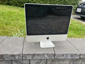 APPLE IMAC MODEL A1224 20/2.4/2*1G/320GB/SD WORKING - Picture 1 of 3