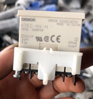 1PCS Omron H7EC-NV-H switching power supply H7ECNVH - Image 1 of 4