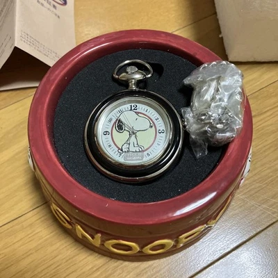 【Casi Como Nuevo】Reloj Bolsillo FOSSIL SNOOPY Cacahuete Edición Limitada a 3000 Raro Sin Usar Foto 1 de 4