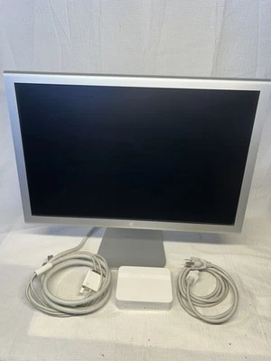 Apple Cinema 20 A1081 Widescreen Silver Aluminum w/ Original Box - Image 1 of 4