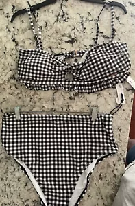 Wallflower 2 Piece Black And White Sz XL 50+ Spf Women’s Bathing Suit - Picture 1 of 14