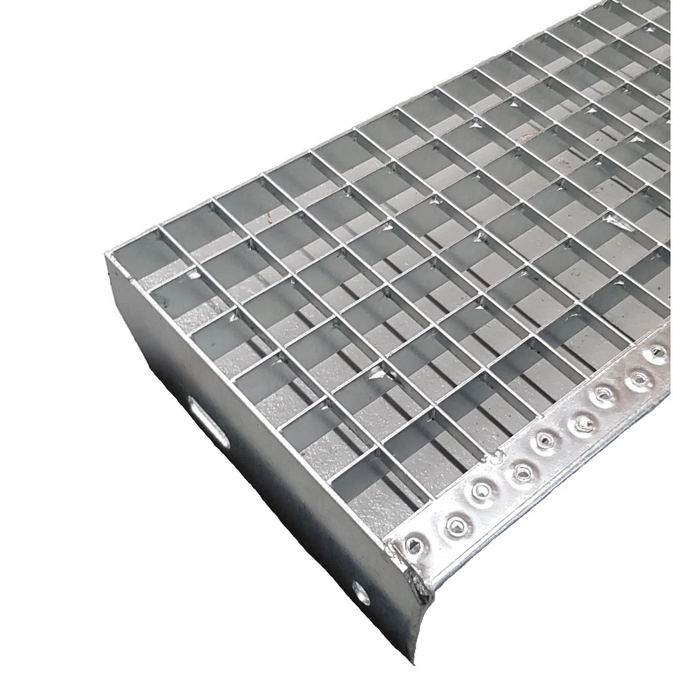 Gitterroststufen Treppenstufen Metallgitter Tiefe 240 mm MW 33x33 feuerverzinkt - Bild 1 von 1