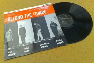 " BEYOND THE FRINGE " SUPER UK VRARE ORIG BLACK & GOLD PARLOPHONE LP - Picture 1 of 11