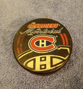 Montreal Canadians “Les Canadiens de Montreal” / NHL Official Hockey Puck - Picture 1 of 2