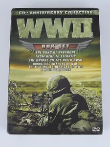 WWII 60th Anniversary DVD Collection Box Set: 3 Movies, Scrapbook, and Bonus DVD - Foto 1 di 12