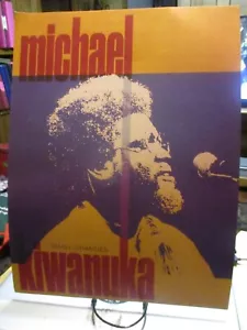 EXKLUSIV - MICHAEL KIWANUKA - WERBEPLAKAT "KLEINE VERÄNDERUNGEN" - Bild 1 von 1