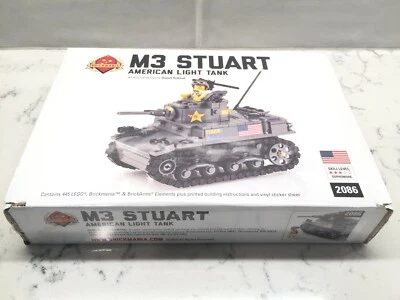 Brickmania M3 Stuart American Light Tank set 2086, NISB, Rare LEGO kit from 2013 - Image 1 of 4