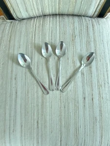 Oneida New Rim Stainless 18/10 Tea Spoons S-4 - Picture 1 of 7