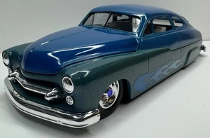 Racing Champions 1:24 '49 Mercury Issue #10 lose ohne Karton - Bild 1 von 10