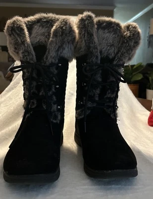 Liz Claiborne Clinton Botas de Invierno Negro con Ribete de Piel Sintética y Cierre con Cordones Foto 1 de 4