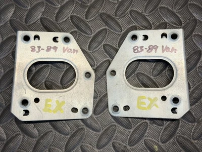 SOPORTES DE MONTAJE ESTÉREO RADIO OE TOYOTA BOX VAN 1983-1989 Foto 1 de 4