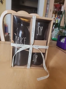 Rae Dunn Artisan Collection by Magenta Sake Set - Krug & 2 Tassen - schwarz - NEU - Bild 1 von 2