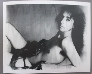 Foto promocional de Alice Cooper 8 X 10 blanco y negro ¡foto brillante con serpiente! - Imagen 1 de 1