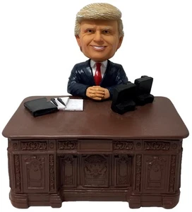 Donald Trump President Resolute Desk United States White House Bobblehead - Picture 1 of 1
