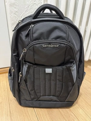 Mochila grande para portátil Samsonite Tectonic 2, negra Foto 1 de 4