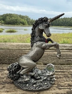 El Unicornio de la Luz 3073 Mito y Magia WAPW Tudor Como Nuevo - Peltre Cristal Mítico - Imagen 1 de 9