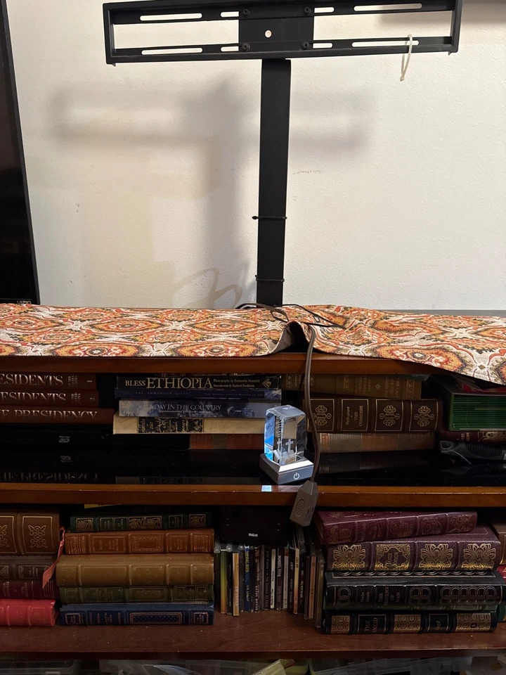 Soporte de TV de pantalla plana 3 en 1 Whalen Payton - carbón (XL-33E-CC) Foto 1 de 1