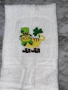Embroidered White Bathroom Hand Towel Cat St Patrick's Day Shamrock Boots HS2235 - Picture 1 of 3