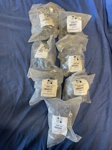 Lot of (7) Genuine Hyster 1582161 Hydraulic Breathers - Picture 1 of 5