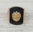 Vintage Mid Century Crest 10K Yellow Gold Onyx Ring 7.5 Strong Coat Arms Luxury
