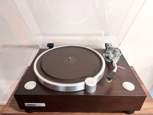 YAMAHA GT-2000L High-End Audiophile Turntable Vintage Record Player GT2000L Used