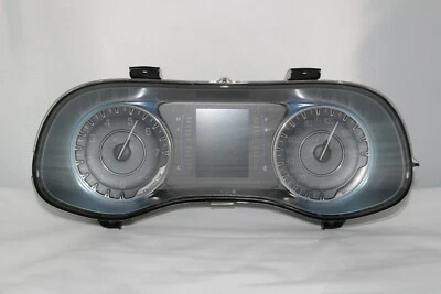 Cuadro de instrumentos velocímetro panel de instrumentos Chrysler 200 2016 con 47.400 millas Foto 1 de 4