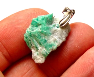 Natural Rough Colombian emerald - Silver 925 Pendant - Bild 1 von 4