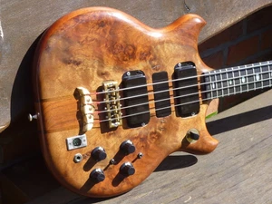 Alembic Bass Graphite Neck LED's Short Scale Burl Walnut crazy rare 1981 made - Picture 1 of 8